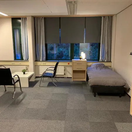 Aparthotel Labour Inn